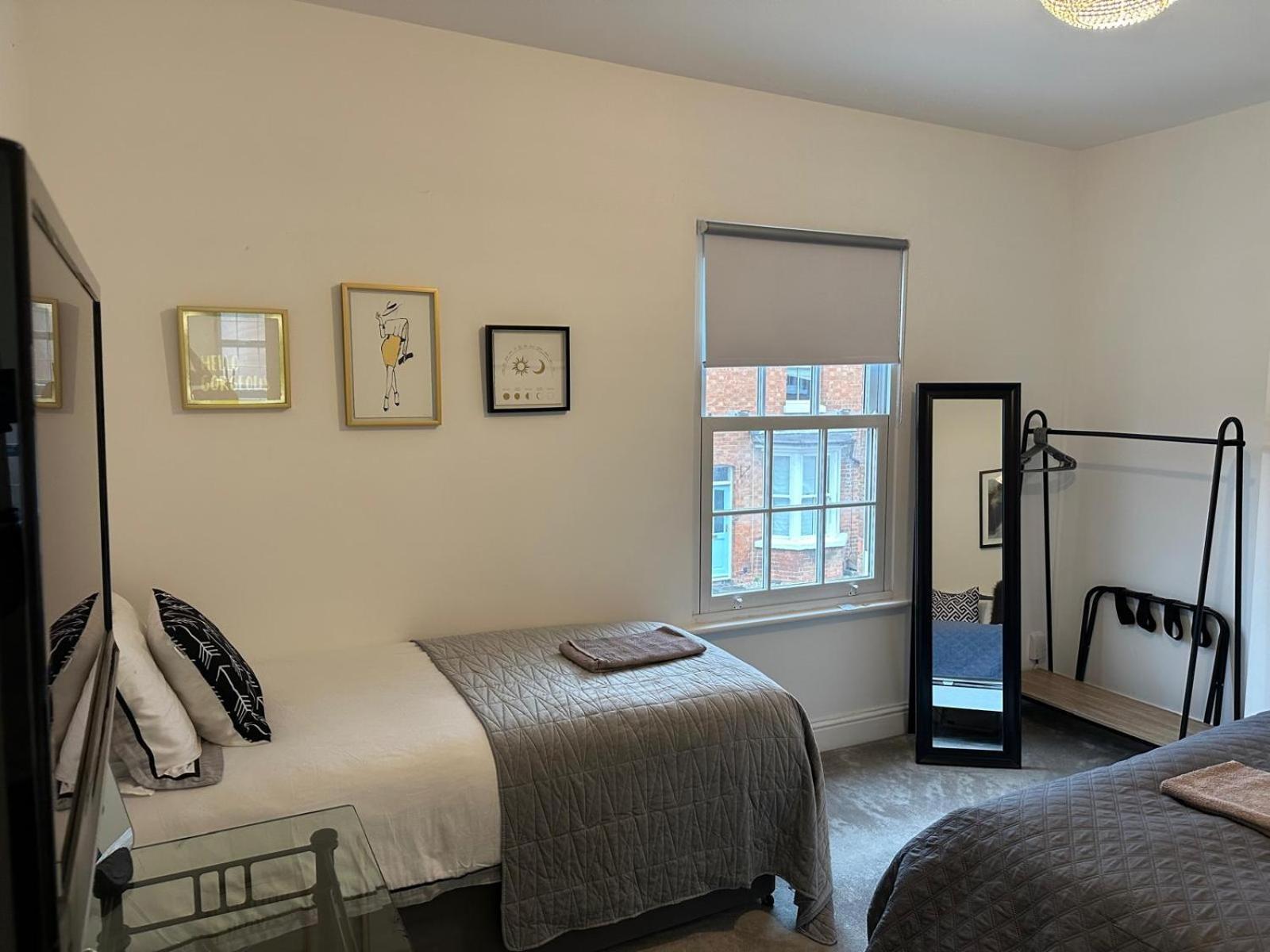 Holiday home Charming 2-bedroom In